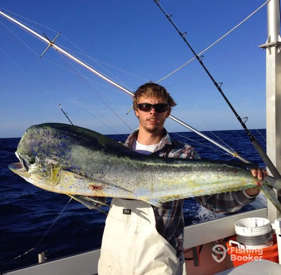 Reelax Fishing Charters charter image 3