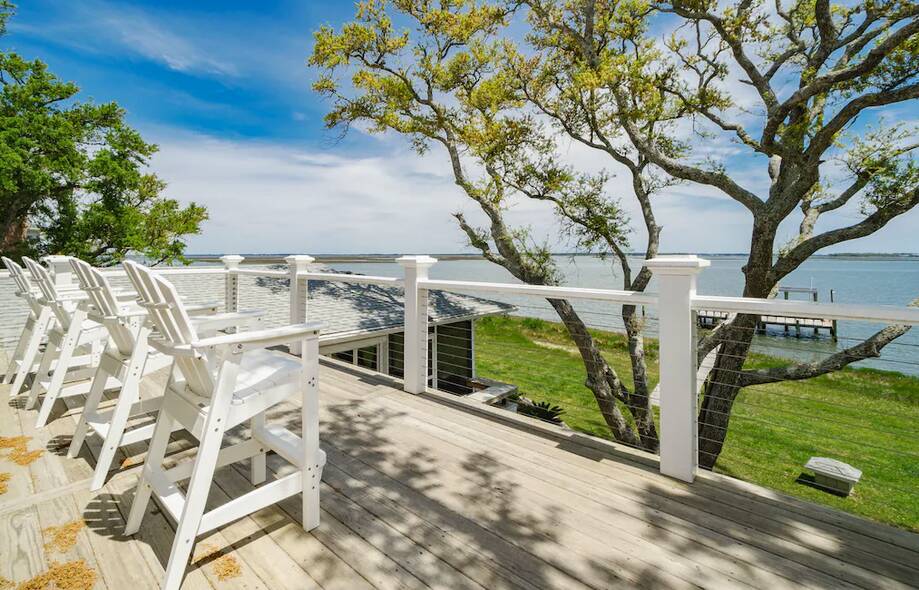 Lennoxville Point... Vacation rental home in Beaufort, NC